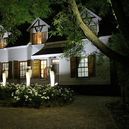 3 Liebeloft Guest House อีเดนเวล ภายนอก รูปภาพ
