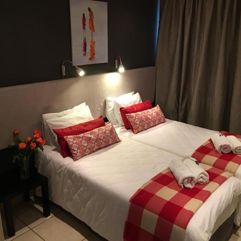 3 Liebeloft Guest House อีเดนเวล ภายนอก รูปภาพ