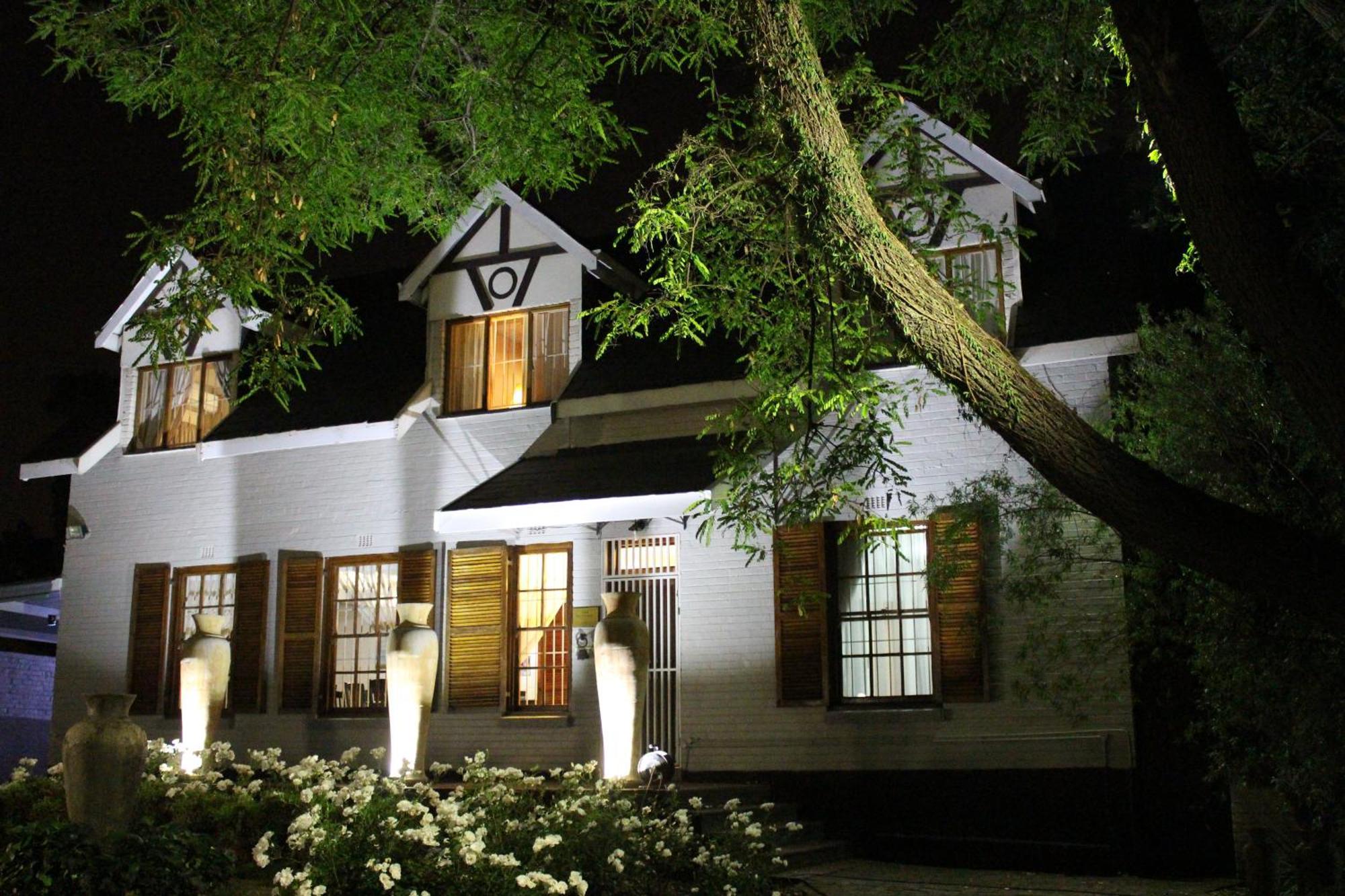 3 Liebeloft Guest House อีเดนเวล ภายนอก รูปภาพ