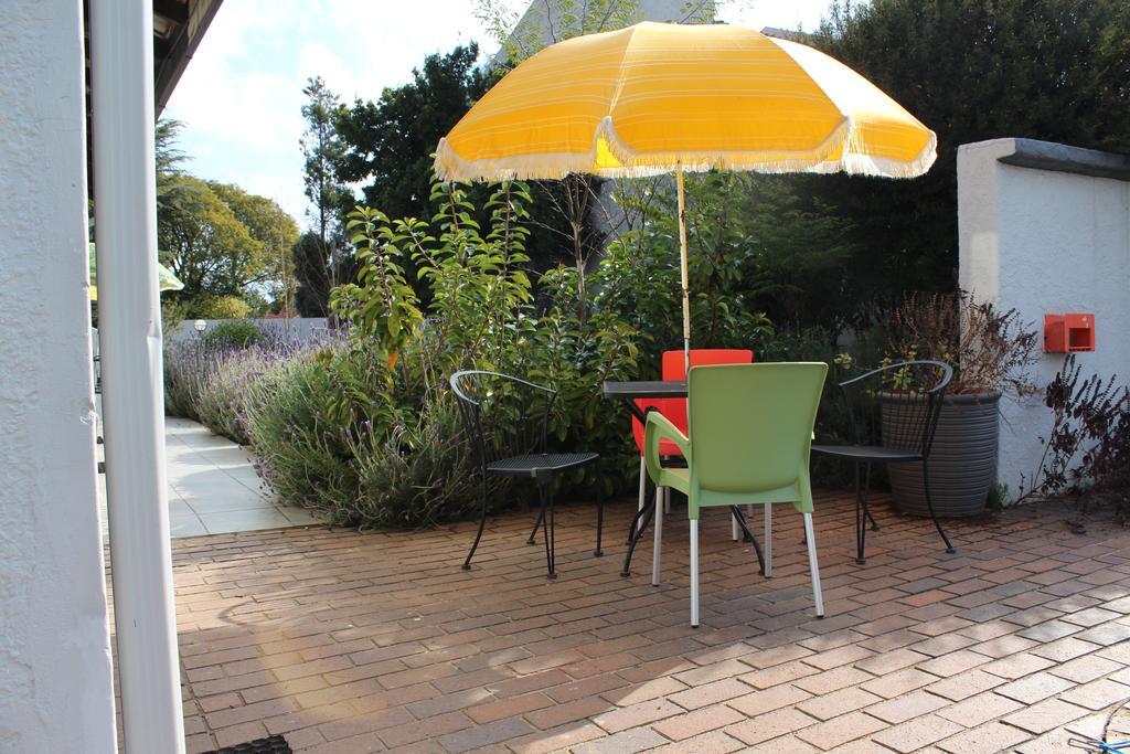 3 Liebeloft Guest House อีเดนเวล ภายนอก รูปภาพ