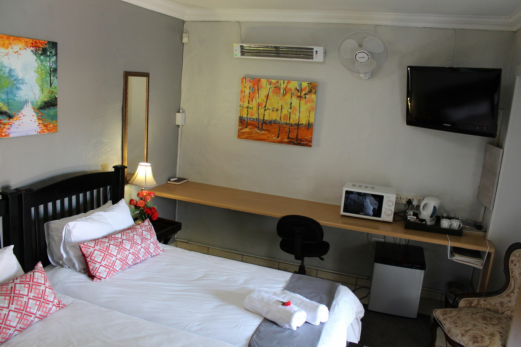3 Liebeloft Guest House อีเดนเวล ภายนอก รูปภาพ